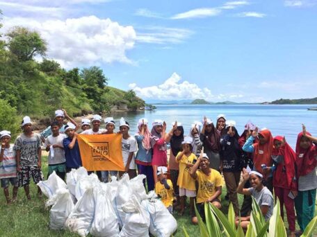 Beach Cleans with Trash Hero