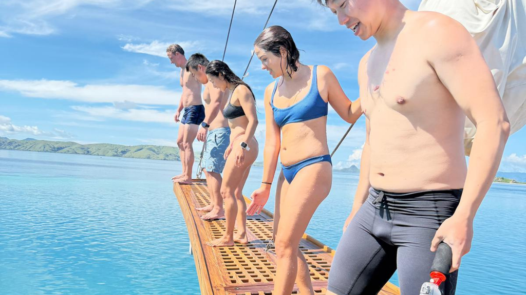 liveaboard experience